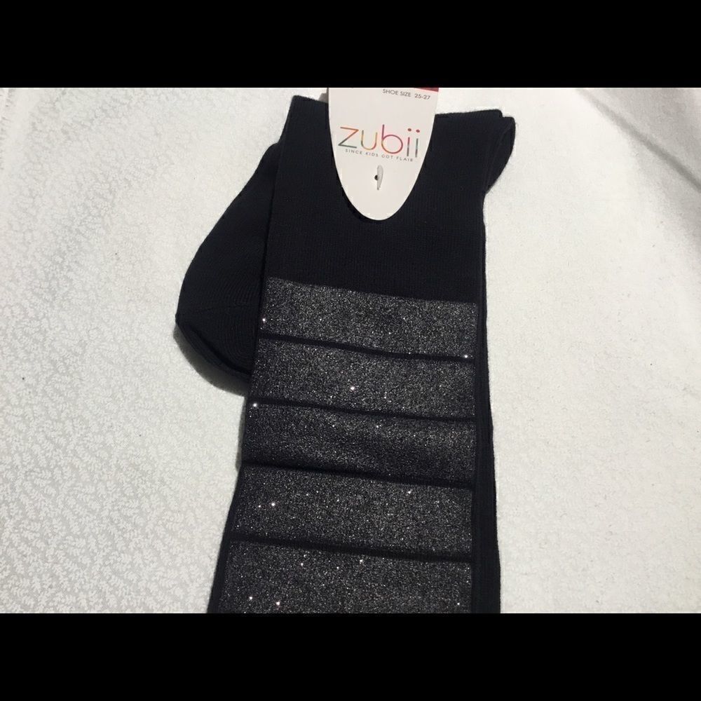 SALE. BUY 5/$10.    NWT. Girls Knee Socks Sz 4. Black